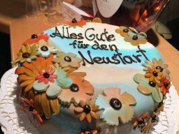 Zum Neustart gab's ne Torte...