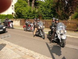 Sommerfest 2011 - Einfahrt des HD Chapters Dresden